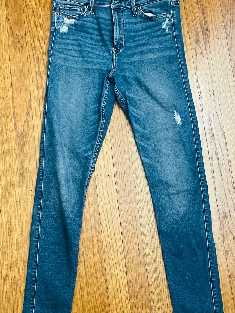 Abercrombie & Fitch Super Skinny High Rise distressed . Size 12, fits like 8